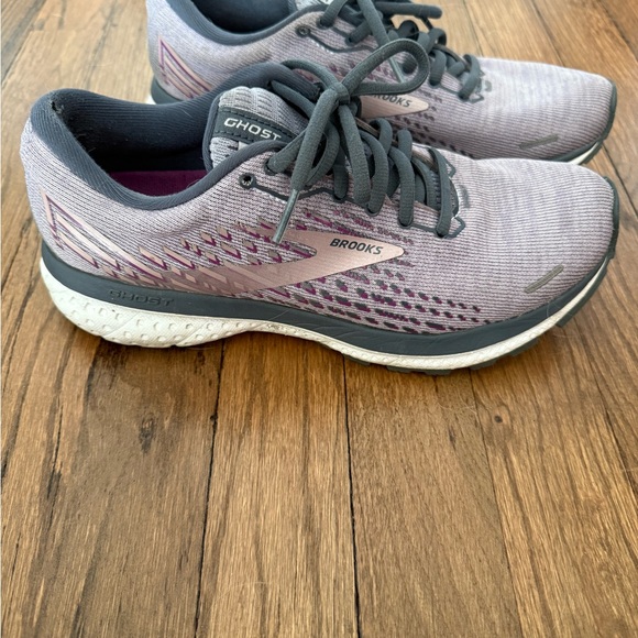 Brooks Women's Ghost 13 Running Shoes 7.5 - Picture 3 of 7